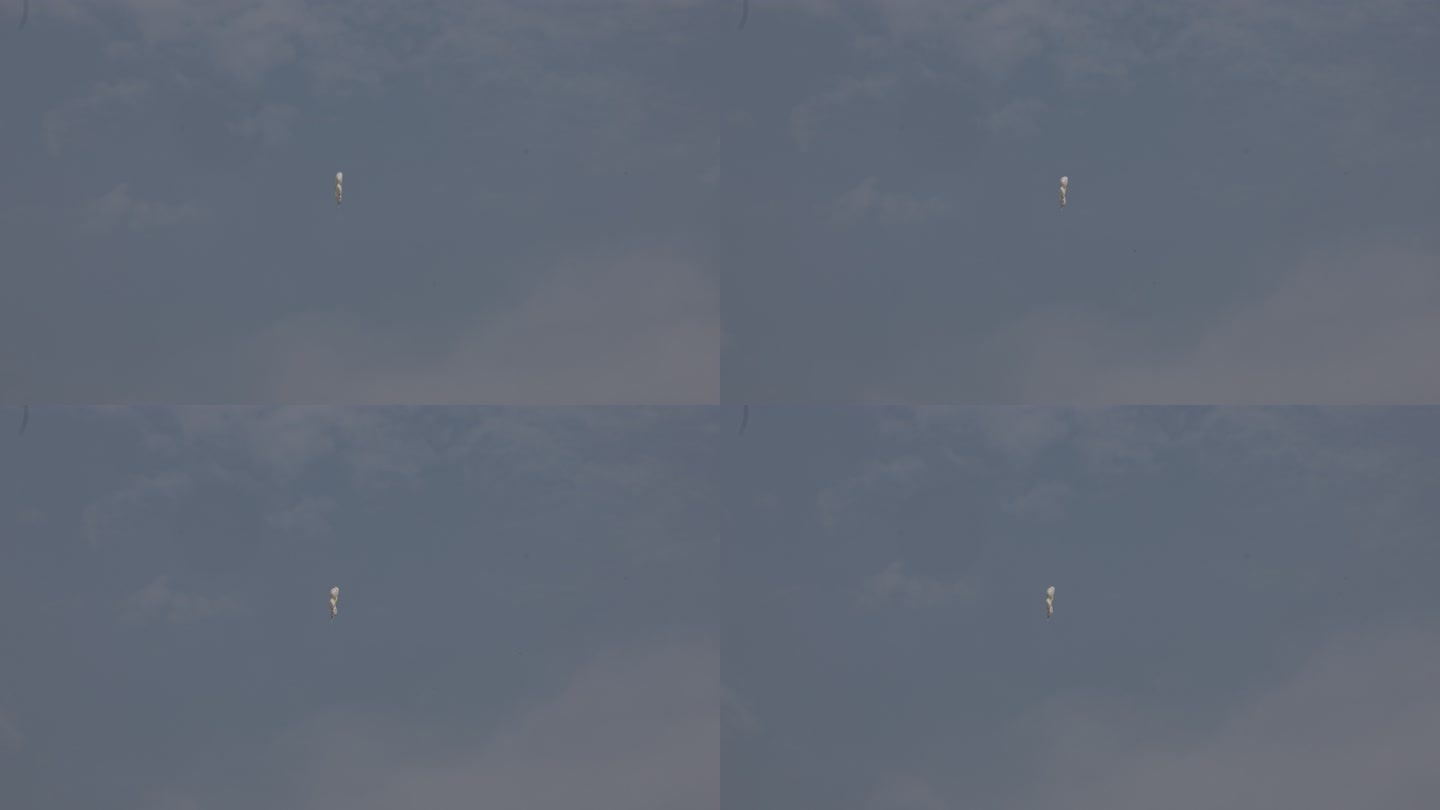天空中漂浮的气球