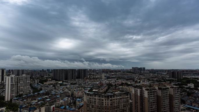 城市天空延时流云延时流动的云流云云朵延时