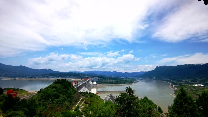 三峡大坝右岸视角蓝天白云延时素材