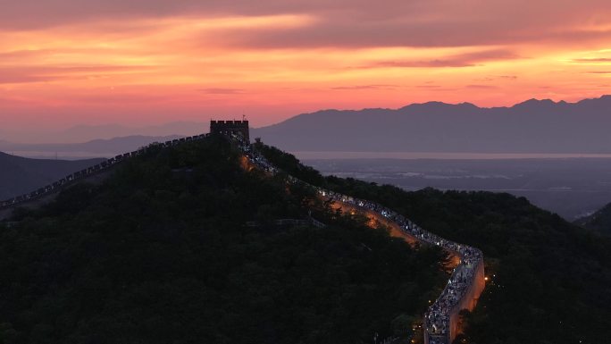 航拍北京延庆八达岭长城夜景