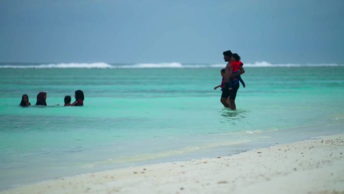 海边度假 深水潜水 沙滩玩耍