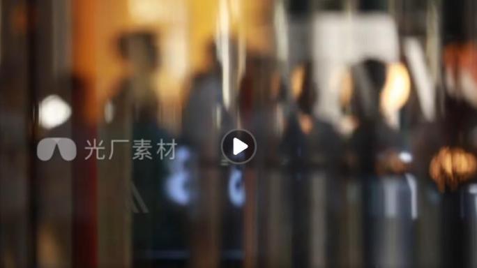 街道行人艺术光影车流实拍原创