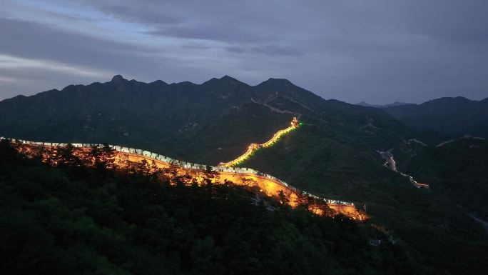 航拍北京延庆八达岭长城夜景