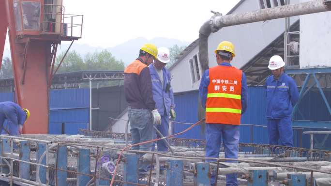 铁路工程 生产建造 工地工人