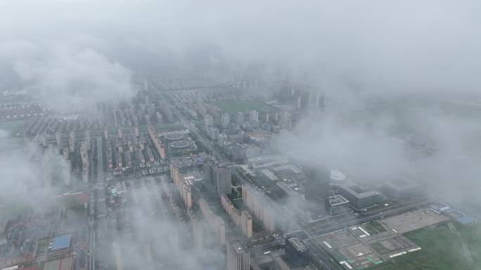 云雾之下的京东智慧城 电商产业园 航拍