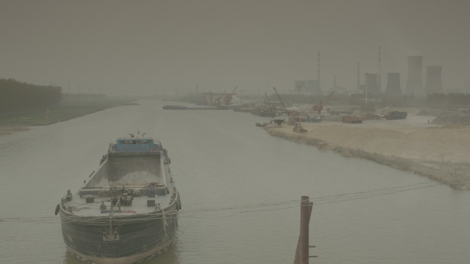 河 建设 工厂 拉沙船