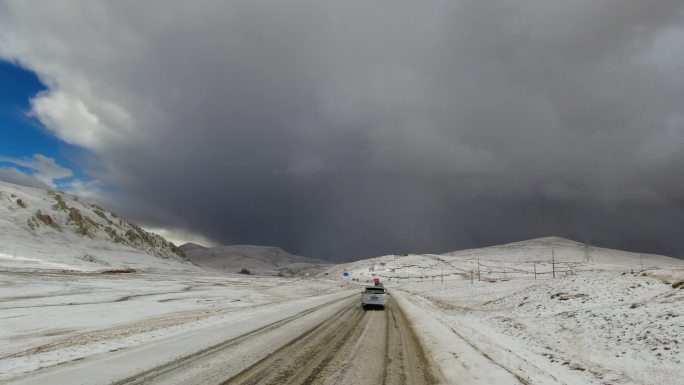 高原雪地结冰路面行车