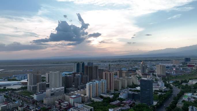 霍尔果斯 夕阳