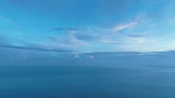 蓝色大海航拍海天一线碧海蓝天蔚蓝大海风景