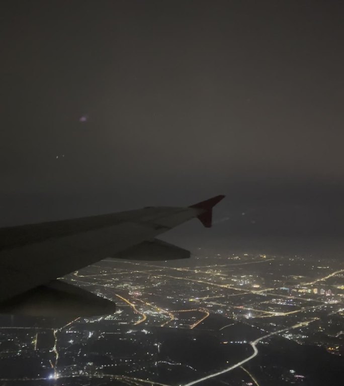 飞机拍城市夜景