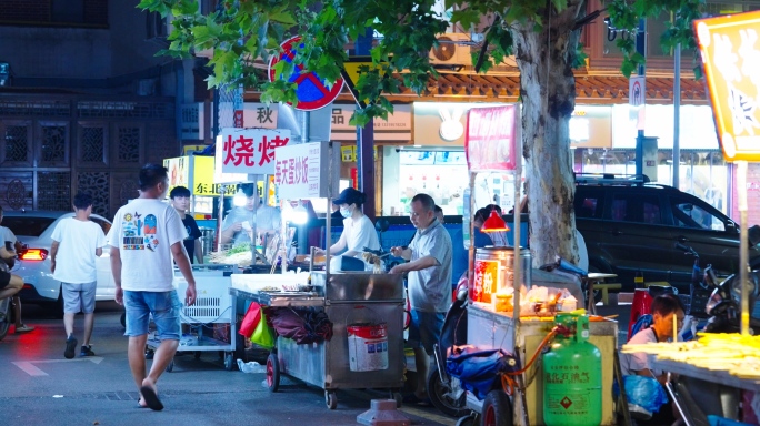 老街夜晚蛋炒饭