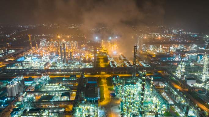 扬子巴斯夫 化工厂夜景 能源 工业污染