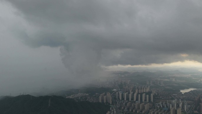 暴风雨即将来临航拍延时