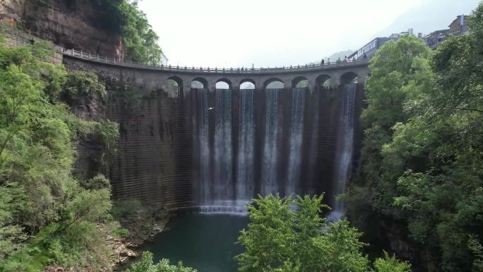 航拍山西旅游路平顺井底村宜居和美乡村