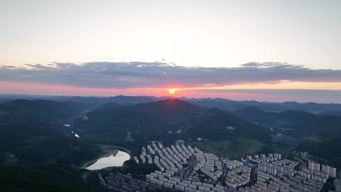 日落 太阳下山 日落航拍 山边日落