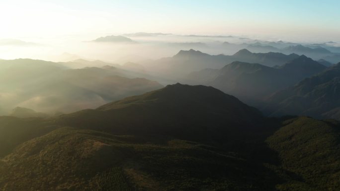 山顶风光日出