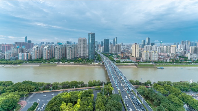 武汉江汉桥雨后延时