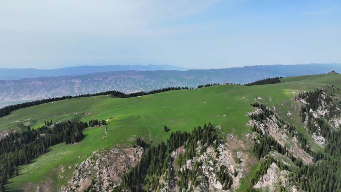 新疆伊犁州特克斯县喀拉峻草原峡谷风光