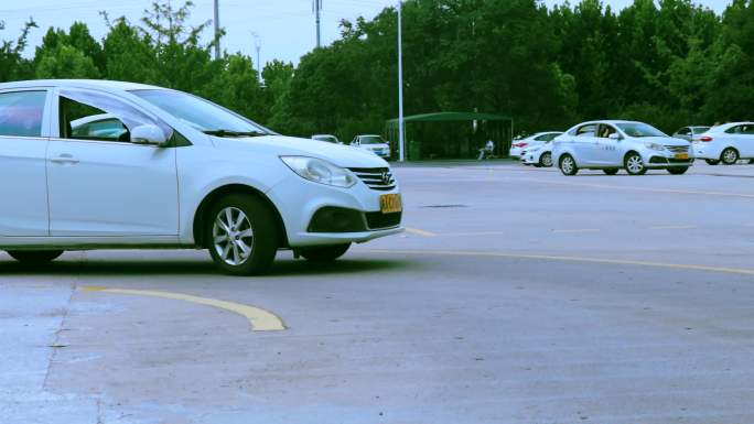 驾校学车 驾校 驾校练车 考驾照 练车