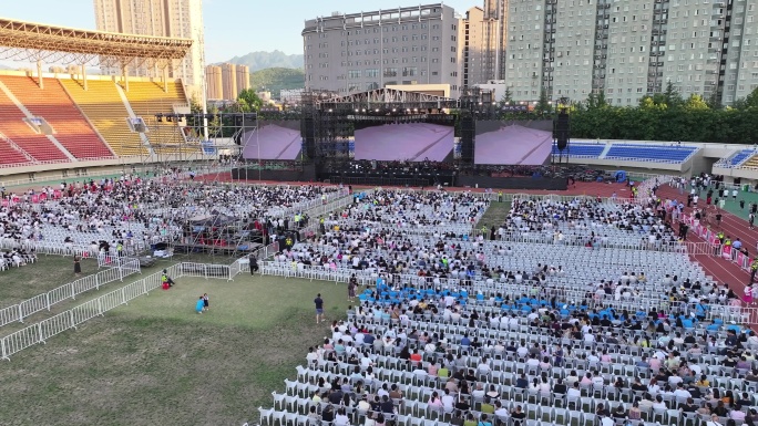 大型演唱会现场 万人体育馆