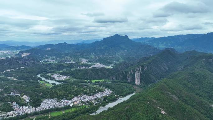 航拍浙江丽水旅游缙云仙都自然风景