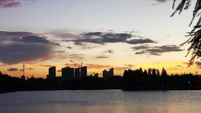 黄昏晚霞落日天空傍晚彩霞夕阳西下美景8