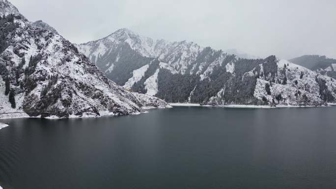 新疆天山天池航拍