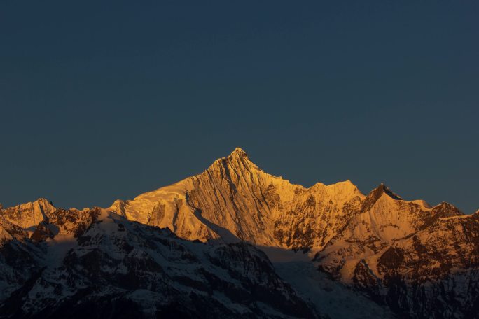 梅里雪山日出延时