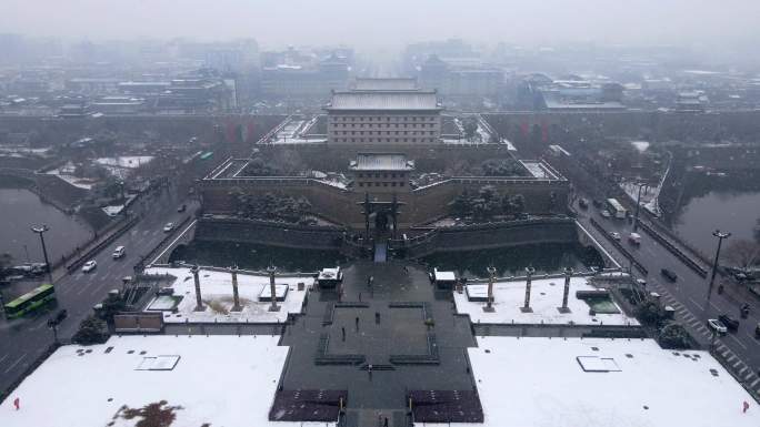 西安城墙永宁门雪景航拍