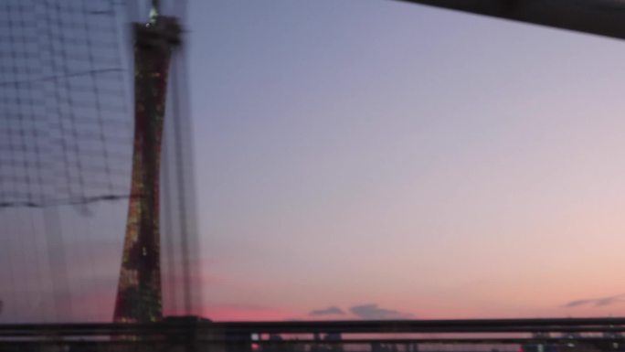 广州塔与夕阳