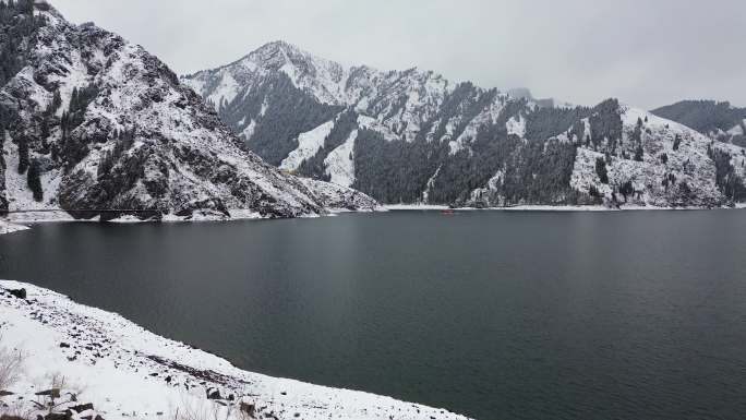 新疆天山天池航拍