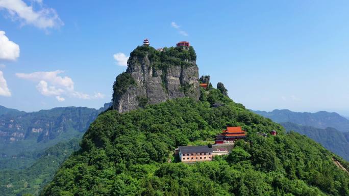 大气航拍长阳天柱山风景区 道教圣地