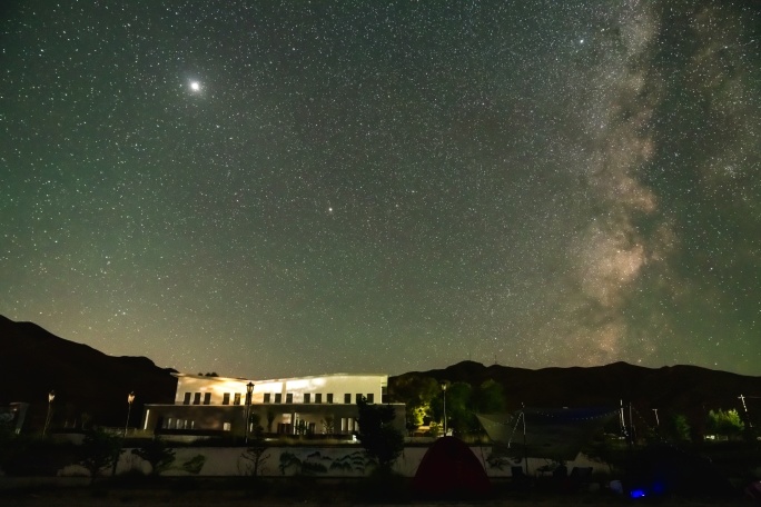 白银景泰寿鹿山星空