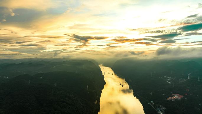 西陵峡晚霞