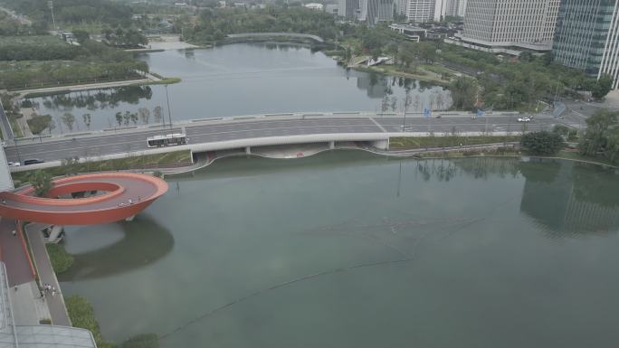 成都新川之心公园湖面走廊航拍4K建筑素材