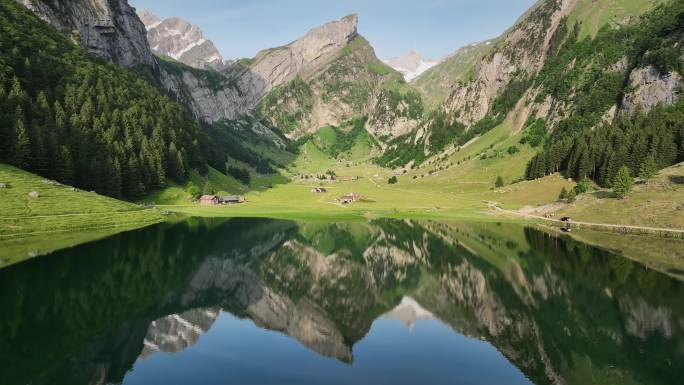 阿尔卑斯高山湖泊