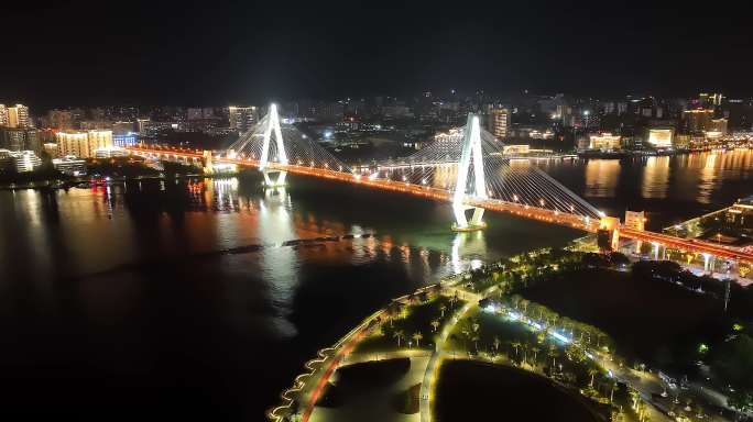 海南海口市世纪大桥及城市全景夜景延时航拍