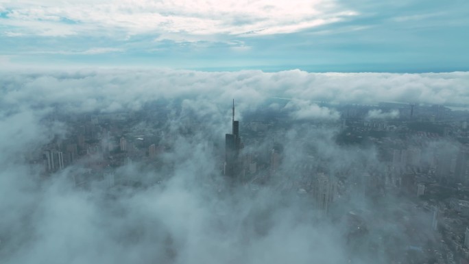 雨后南京城的云海