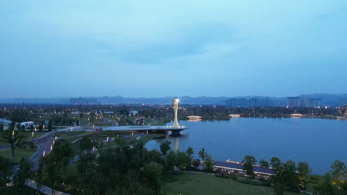 成都东安湖体育中心公园湖面4K航拍观景台