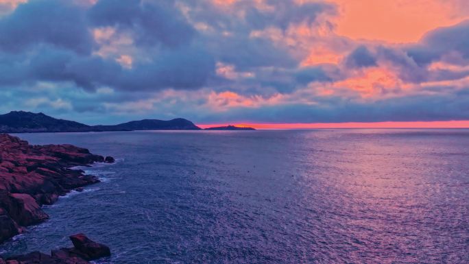 4K航拍温州南麂岛海上日出延时摄影火烧云