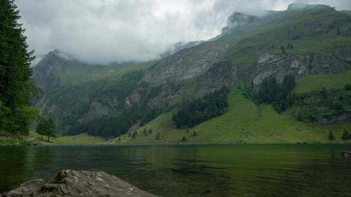 阿尔卑斯高山湖泊Seealpsee