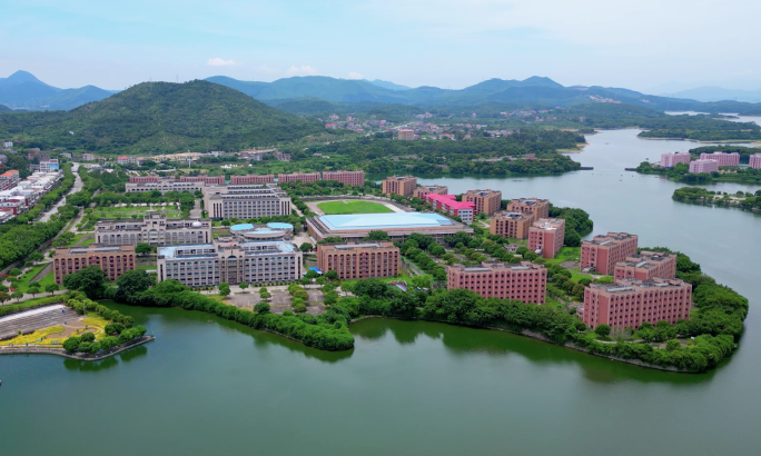 仰恩大学附属中学校园环境