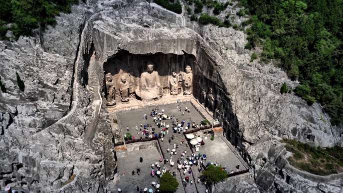 航拍河南洛阳龙门石窟全景