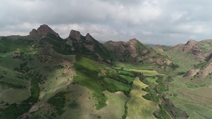 航拍宁夏火石寨国家地质森林公园