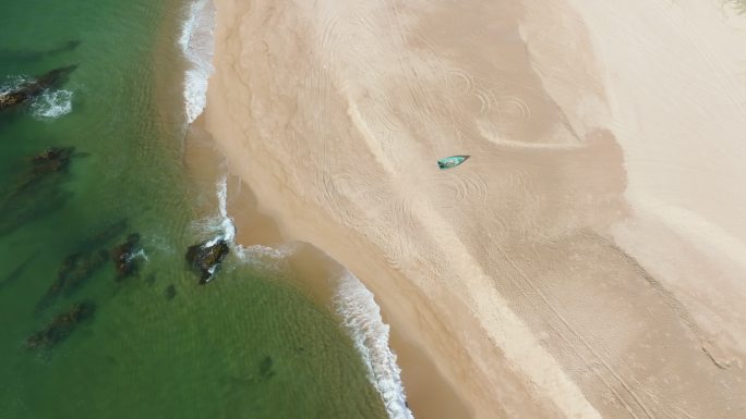 海南蔚蓝的海岸线