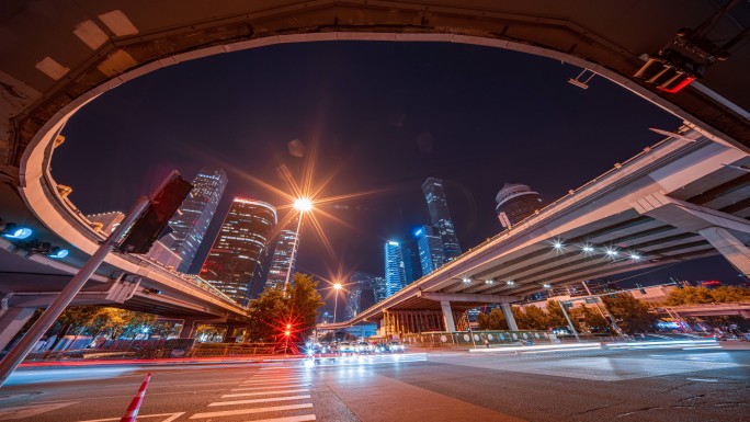 北京国贸桥下夜景车流