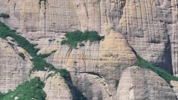航拍 亚洲第一大单体岩石——赤城丹霞赤壁
