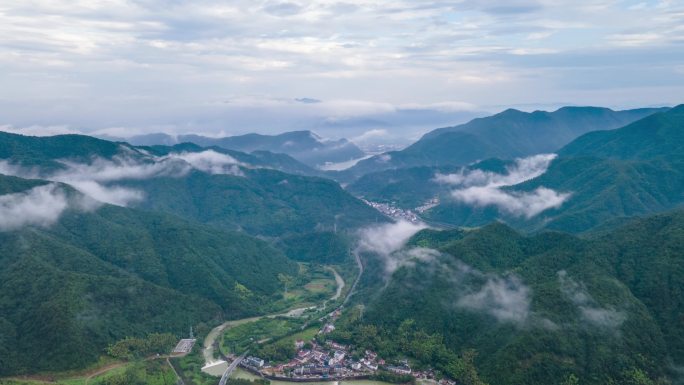 浙江桐庐芦茨村云海航拍延时