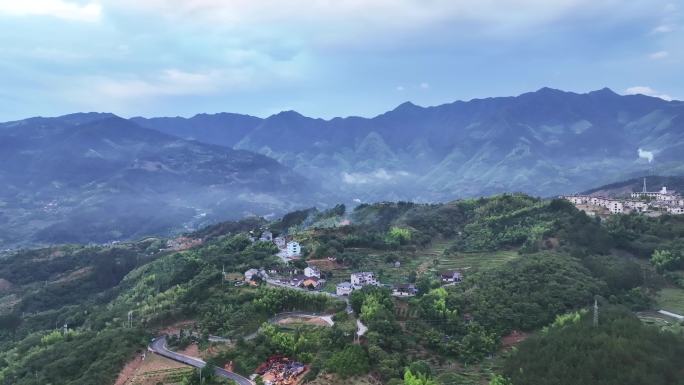 航拍浙江丽水松阳山谷乡村梯田农户田园风景