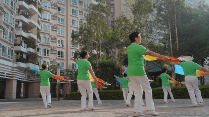 和谐社会幸福老年视频市民广场舞升格镜头